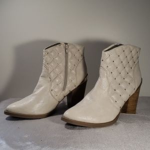 Sophia & Lee Women's Heeled Ankle Boots